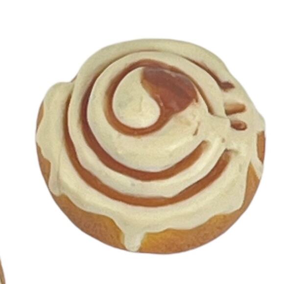 American Girl Cinnamon Roll Seaside Diner Hotel Coffee Shop Food Accessory New - Picture 2 of 4